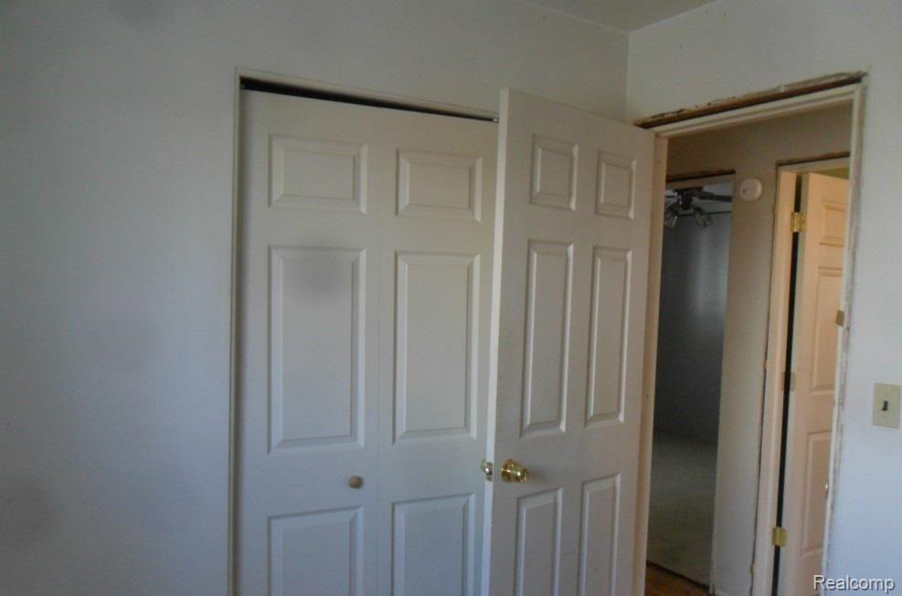 14820 Stephens Eastpointe, MI 48021 - Photo 8 of 10 Gallery Image 8