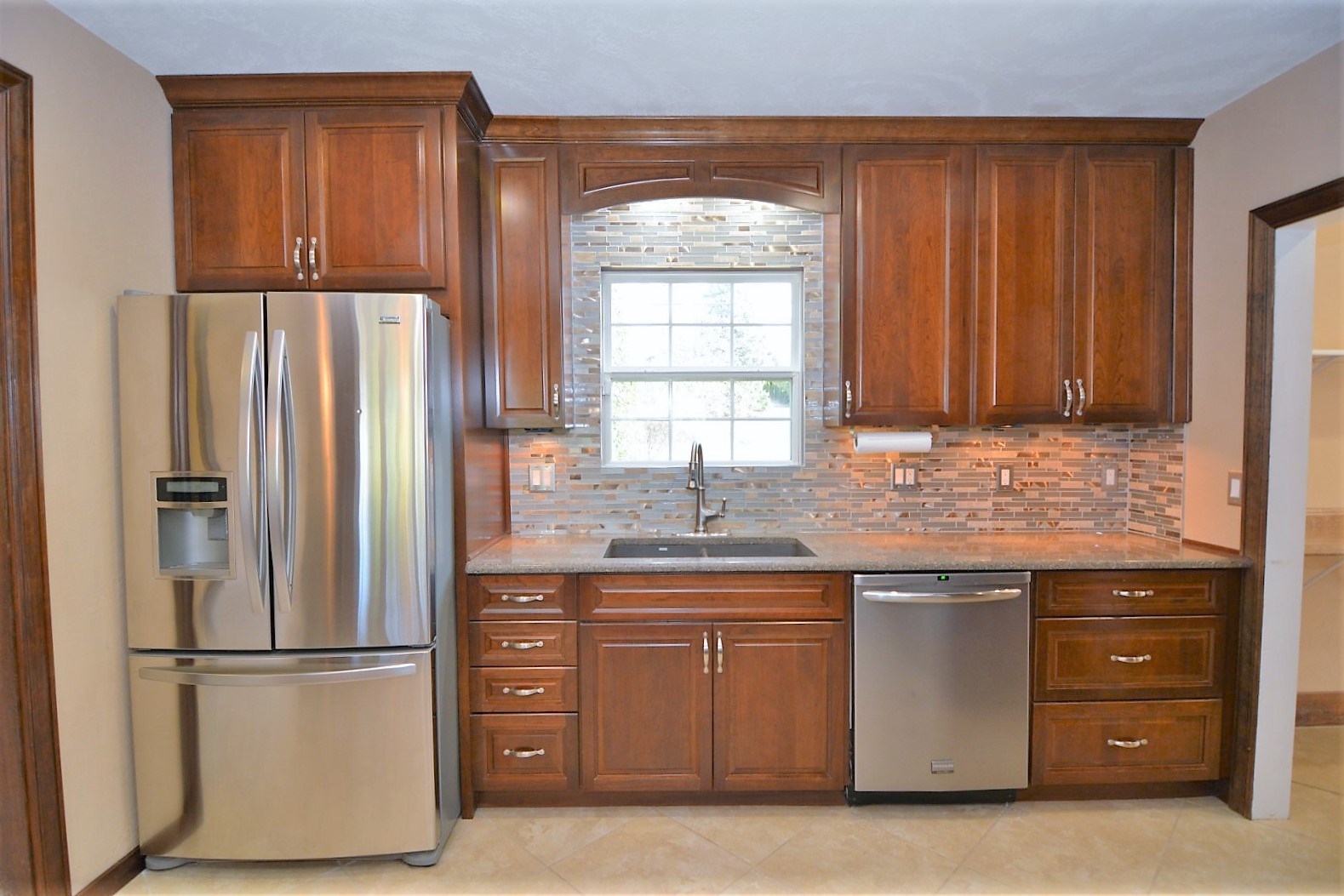 6401 Newburgh Road Evansville, IN 47715 - Photo 7 of 36 Gallery Image 7