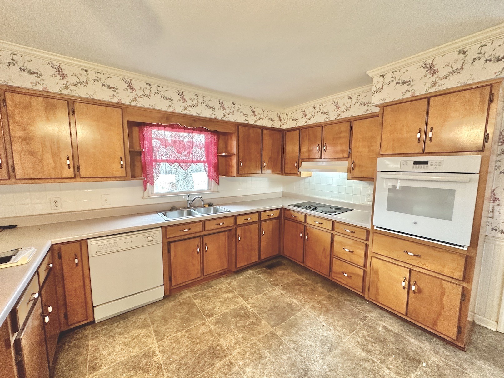 358 Jimtown Road Woodbury, TN 37190 - Photo 8 of 15 a kitchen with granite countertop a sink cabinets stainless steel appliances and a counter top space