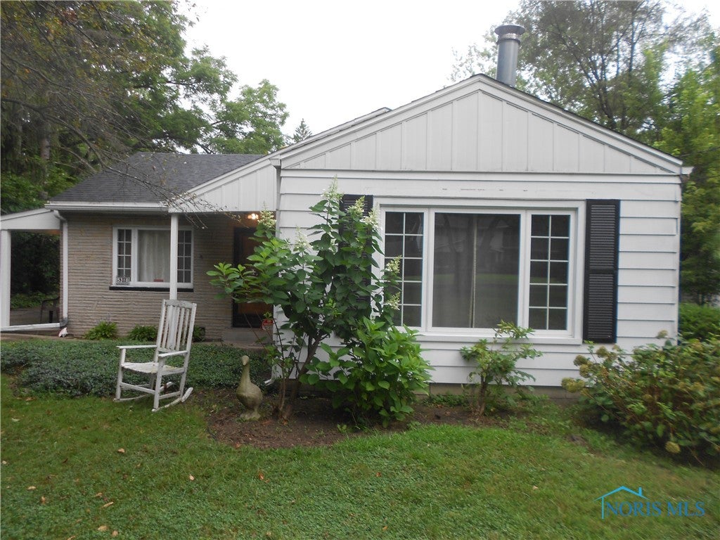 5318 Brandon Road Toledo, OH 43615 - Photo 4 of 36 Gallery Image 4