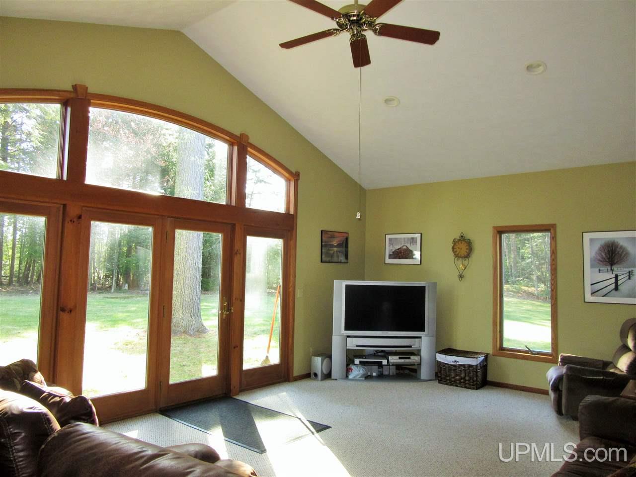 876 North Co Road Manistique, MI 49854 - Photo 16 of 30