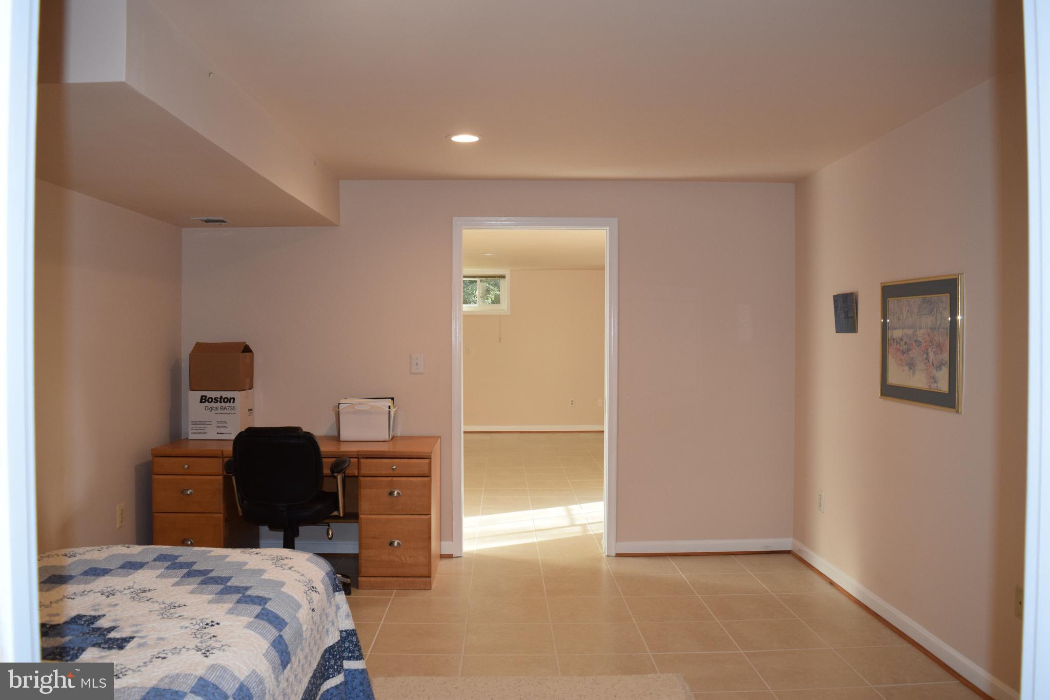 8198 Barnwood Road Manassas, VA 20110 - Photo 39 of 48 Extra Room : Bedroom/Exercise Room/Office/ etc.
