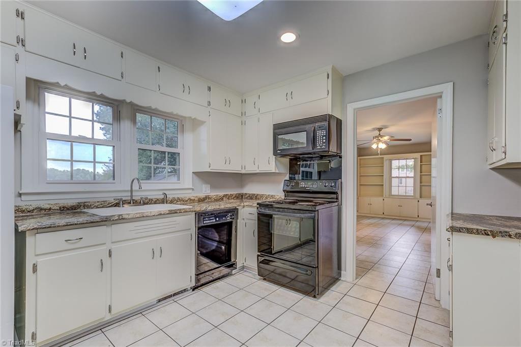 4104 Oak Ridge Road Summerfield, NC 27358 - Photo 11 of 30 Gallery Image 11