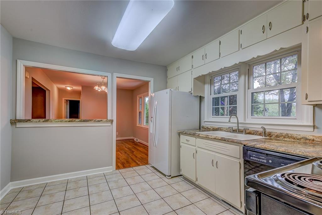 4104 Oak Ridge Road Summerfield, NC 27358 - Photo 13 of 30 Gallery Image 13
