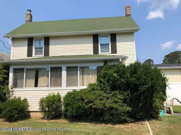 $4,800 | 317 Roosevelt Avenue, Oakhurst, NJ 07755