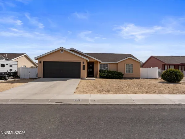 $440,000 | 1329 White Bluffs Circle, Fernley, NV 89408