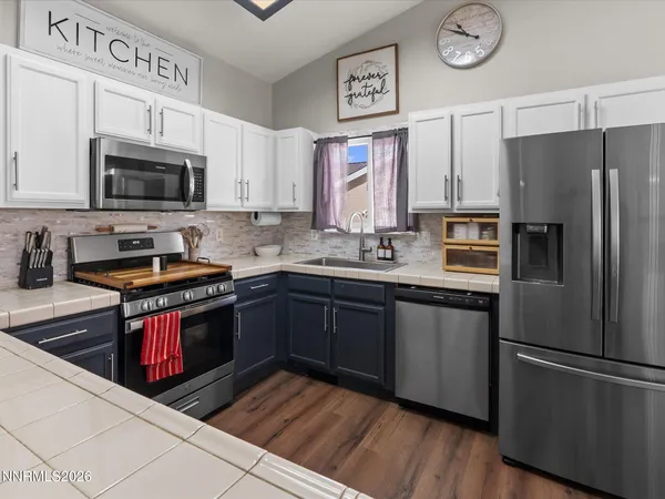 $440,000 | 1329 White Bluffs Circle, Fernley, NV 89408