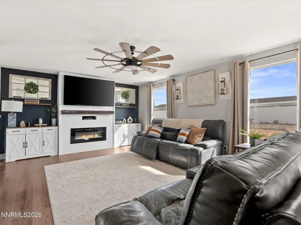 $440,000 | 1329 White Bluffs Circle, Fernley, NV 89408