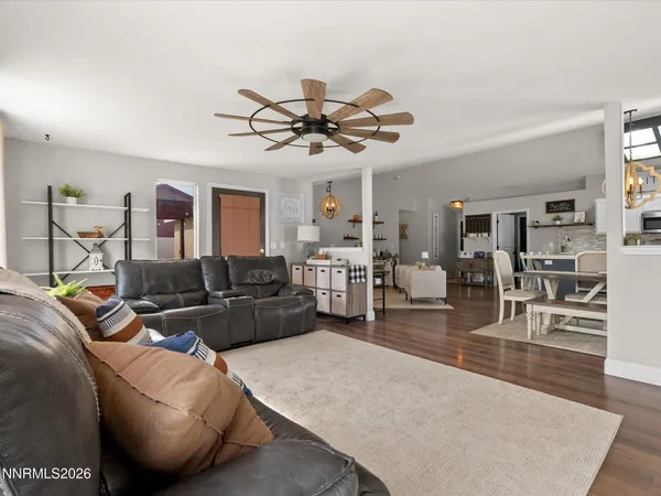 $440,000 | 1329 White Bluffs Circle, Fernley, NV 89408