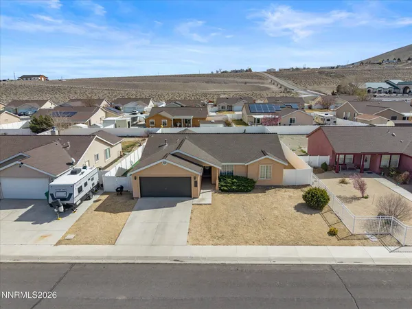 $440,000 | 1329 White Bluffs Circle, Fernley, NV 89408