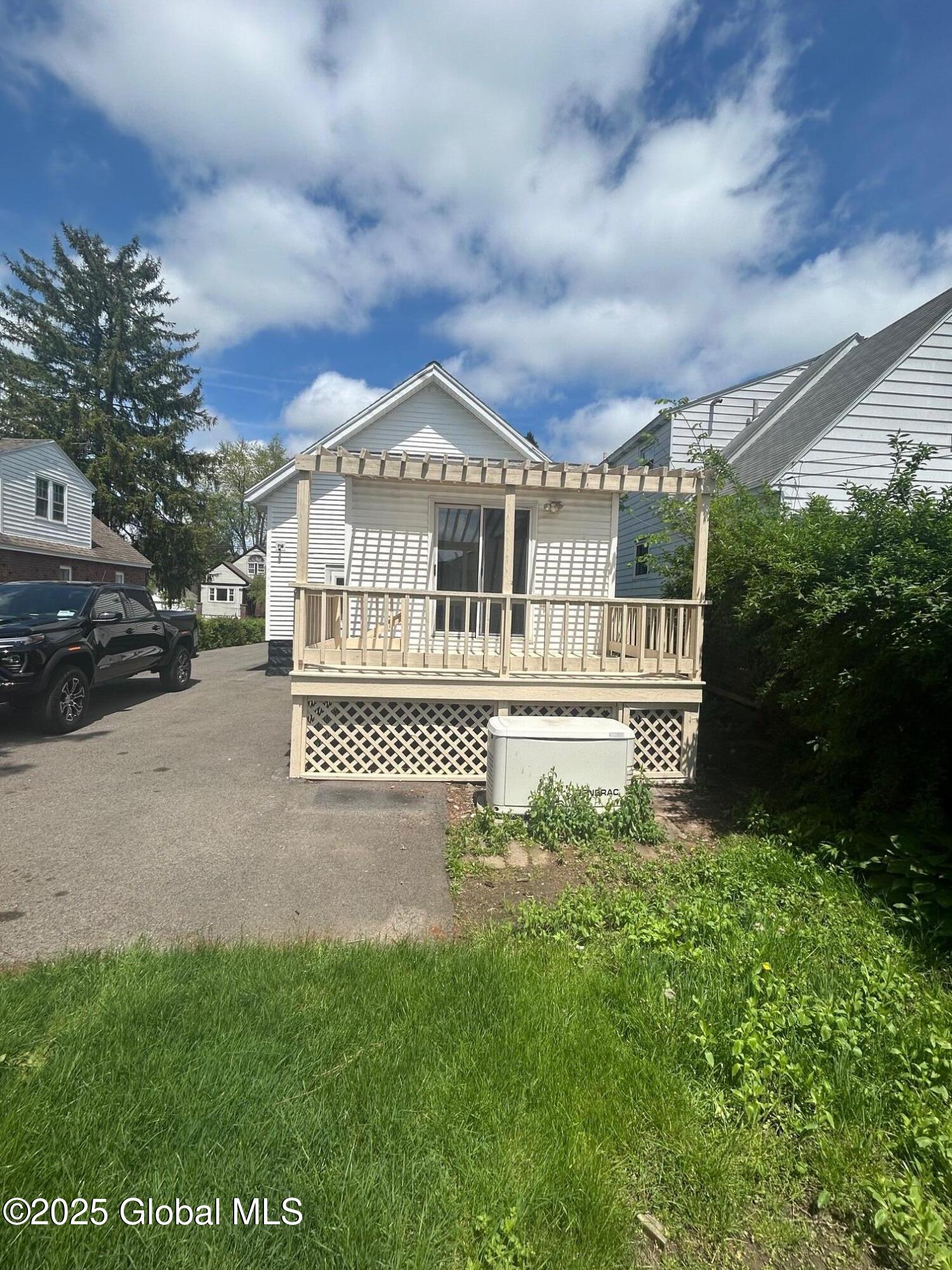 1538 Nott Street Schenectady, NY 12308 - Photo 42 of 44 IMG_2597