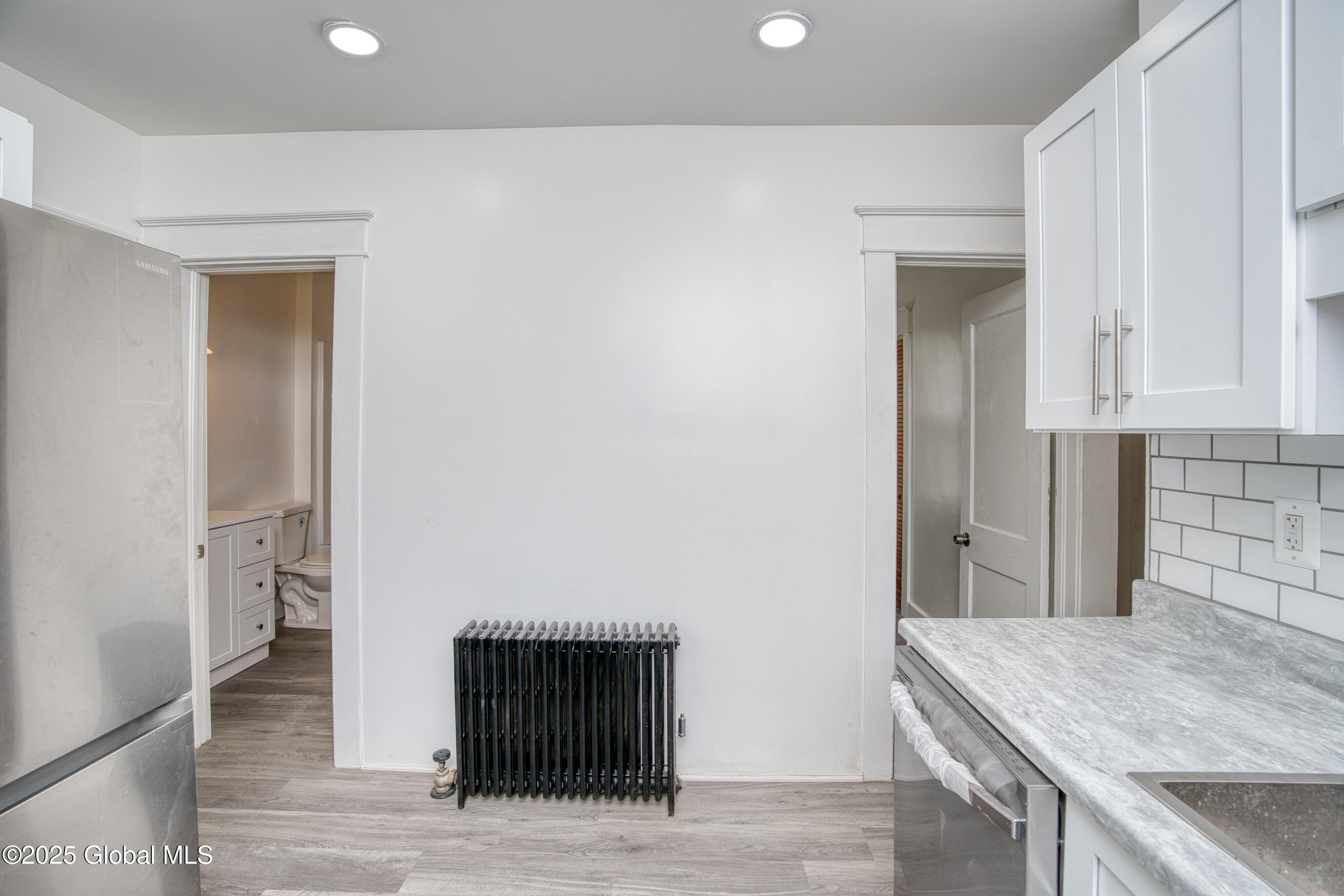 1538 Nott Street Schenectady, NY 12308 - Photo 5 of 44 059-1538-Nott-St