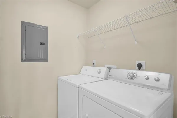 $185,000 | 1620 Cherry Blossom Lane, Unit 204, Winston-Salem, NC 27127