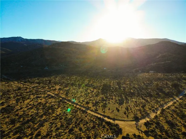 $450,000 | 1352 Orion, Pioneertown, CA 92268