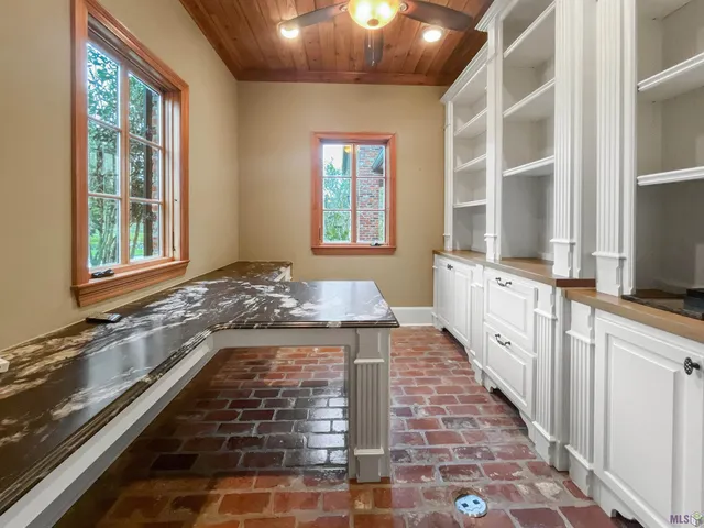 $1,100,000 | 21340 Stonebridge Court, Denham Springs, LA 70726