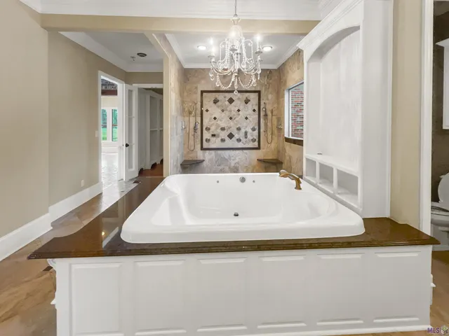 $1,100,000 | 21340 Stonebridge Court, Denham Springs, LA 70726