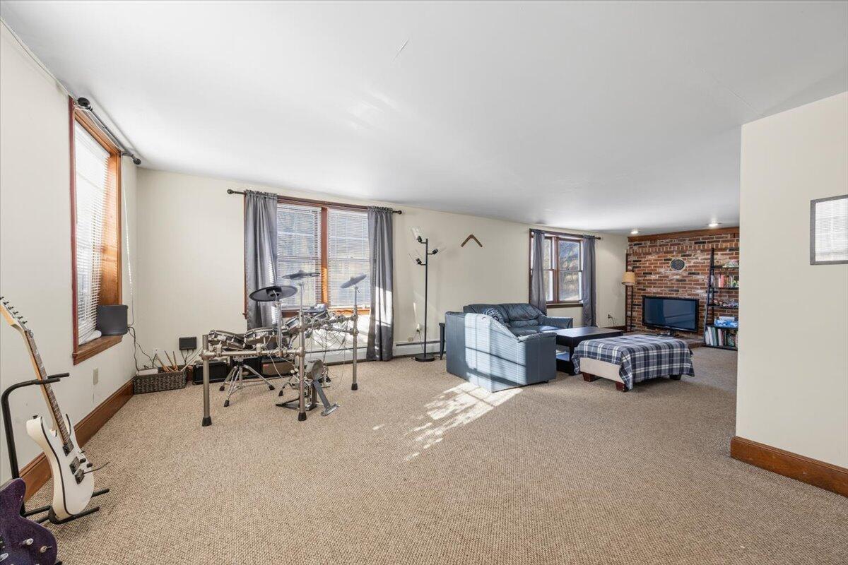 10-12 Maple Street Biddeford, ME 04005 - Photo 11 of 41 12-10 Maple-12