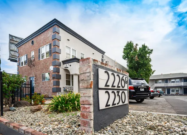 $2,295,000 | 2226 Sutterville Road, Sacramento, CA 95822