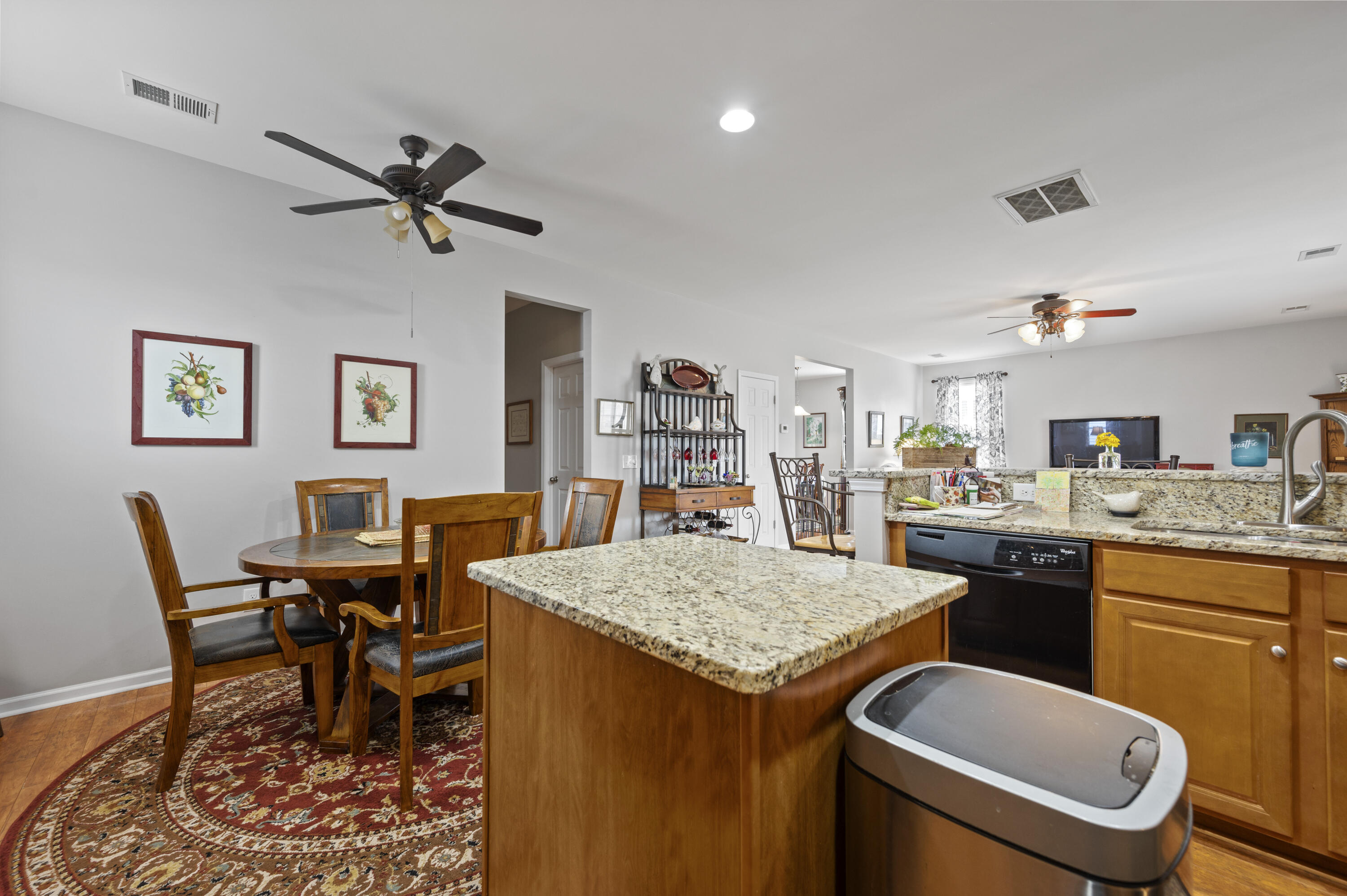 600 Ravens Wood Road Summerville, SC 29486 - Photo 6 of 35 DSC_7637