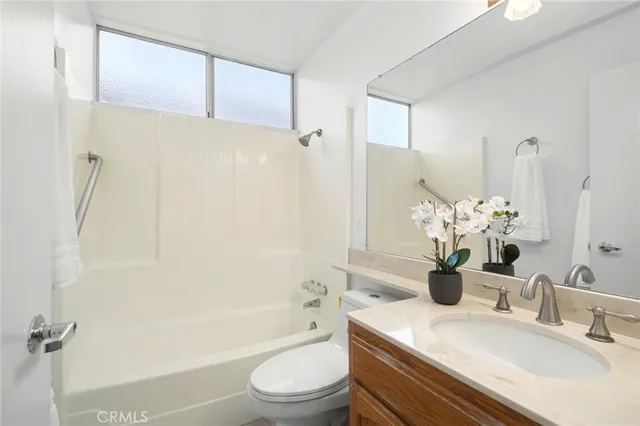 $3,995,000 | 2030 Port Weybridge Place, Newport Beach, CA 92660