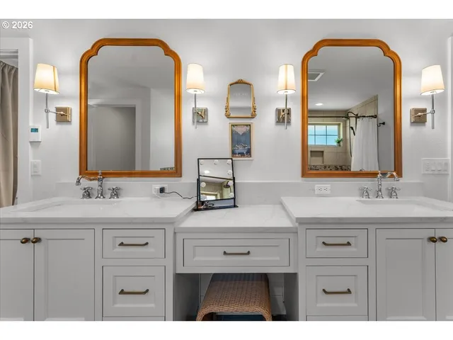 $1,195,000 | 22950 Southeast Filbert Road, Eagle Creek, OR 97022