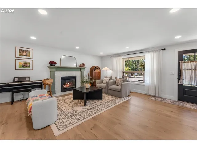 $1,195,000 | 22950 Southeast Filbert Road, Eagle Creek, OR 97022