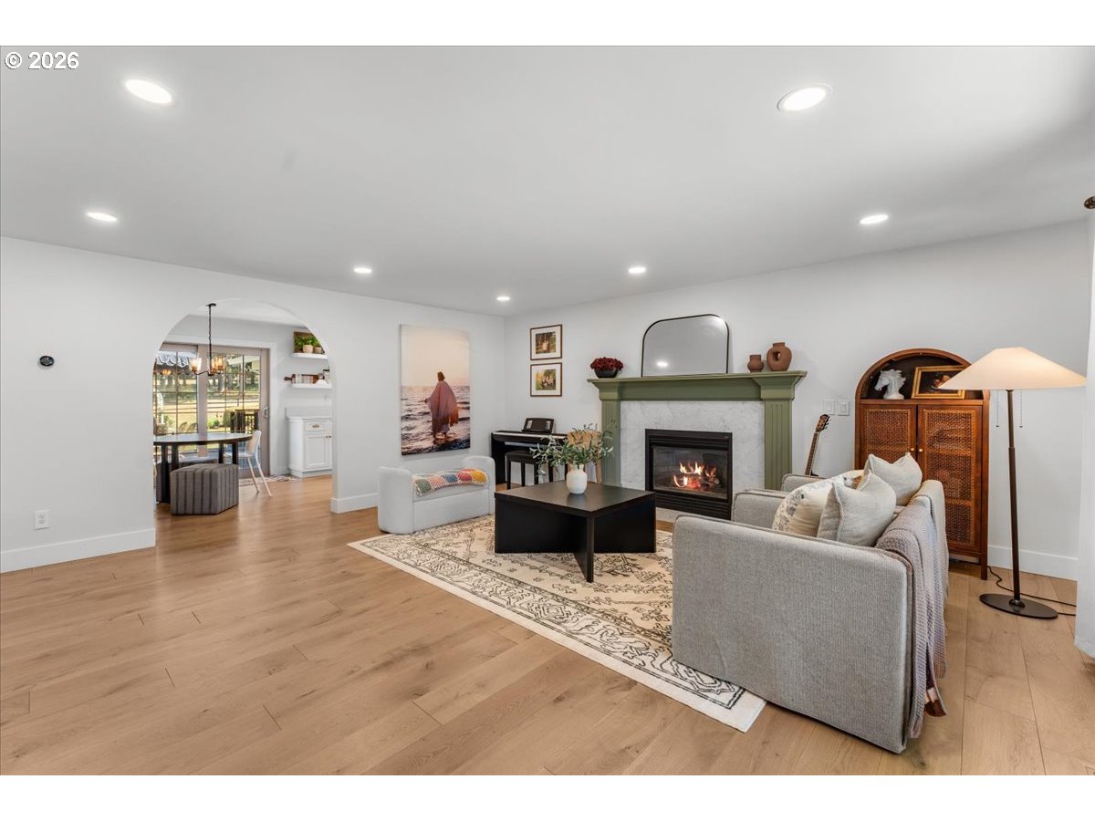 22950 Southeast Filbert Road Eagle Creek, OR 97022 - Photo 5 of 46