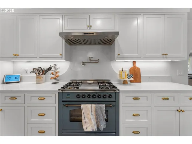 $1,195,000 | 22950 Southeast Filbert Road, Eagle Creek, OR 97022