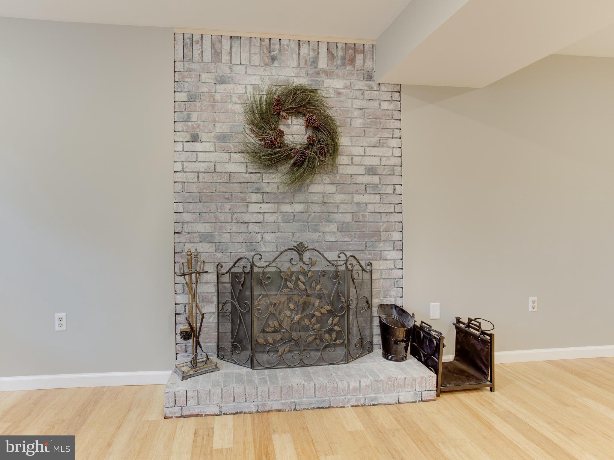 904 Ritchie Road Crownsville, MD 21032 - Photo 15 of 29 Family Room