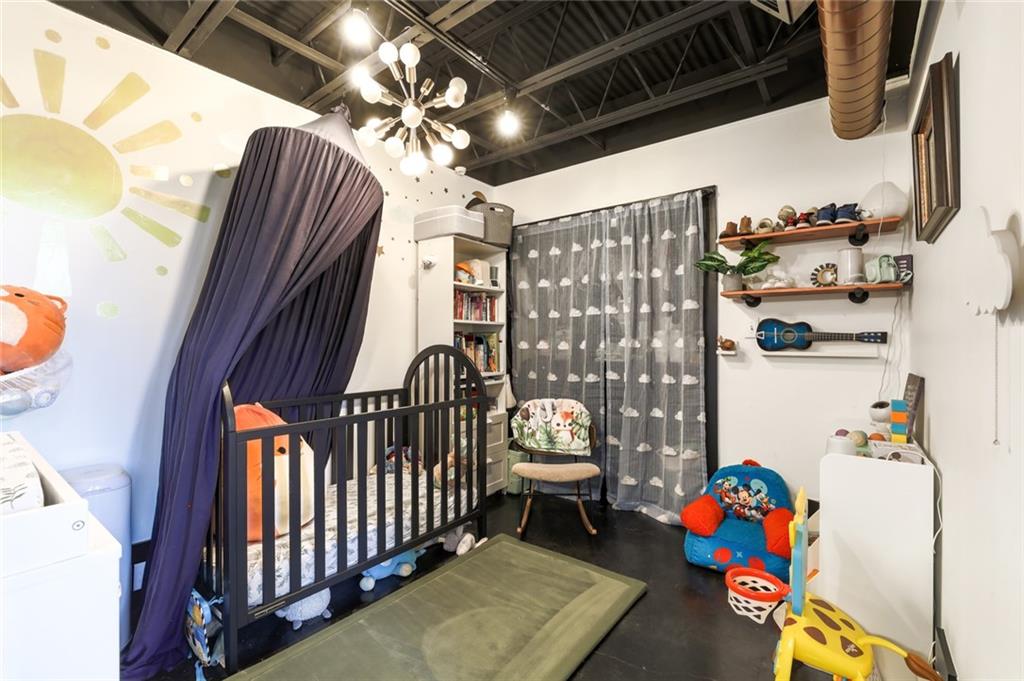 5434 Peachtree Road, Unit 109 Atlanta, GA 30341 - Photo 13 of 32 a utility room with dryer and washer