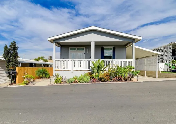 $320,000 | 718 Sycamore Avenue, Unit 14, Vista, CA 92083