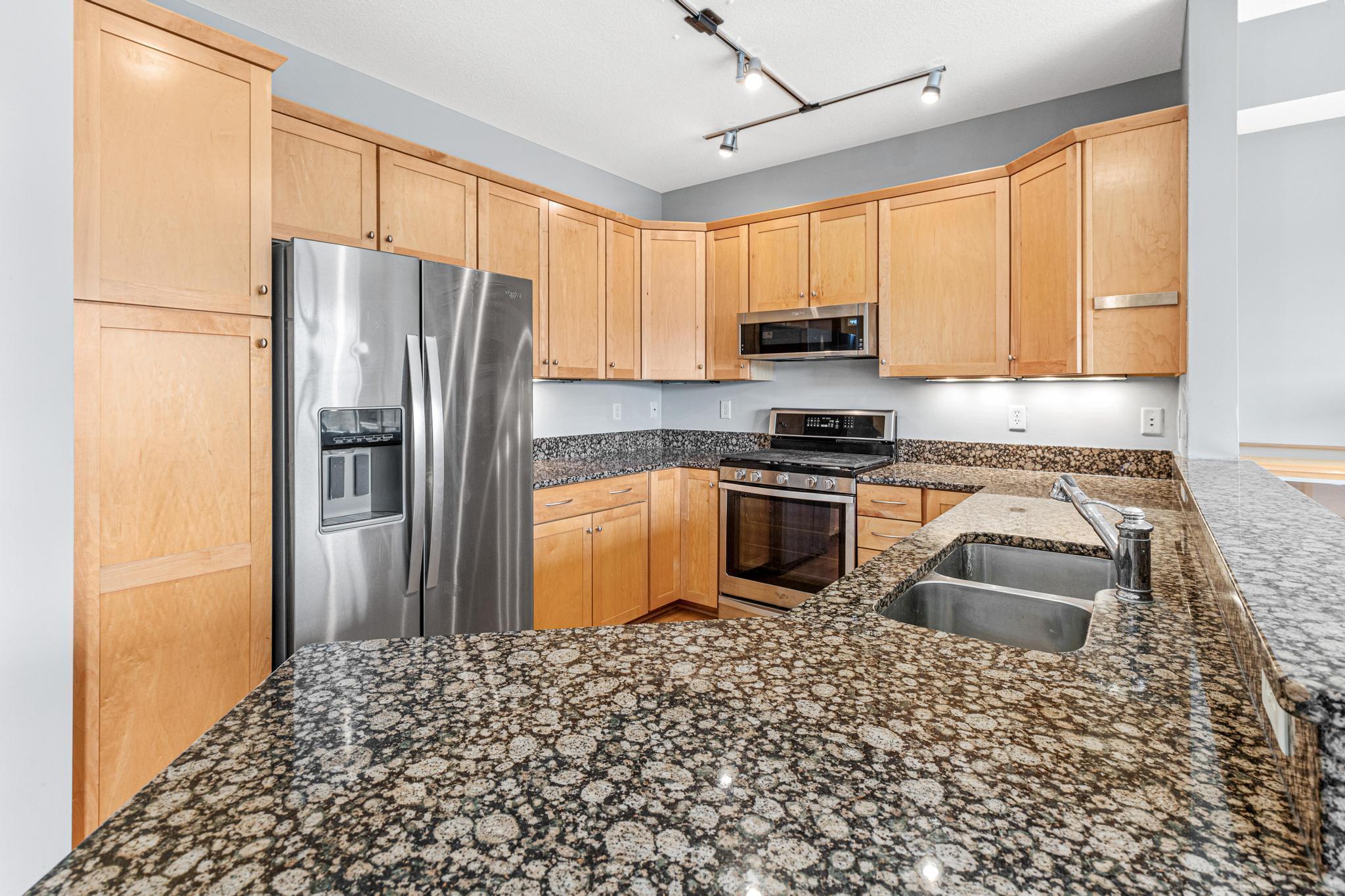 460 Ford Road, Unit 203 St. Louis Park, MN 55426 - Photo 13 of 29