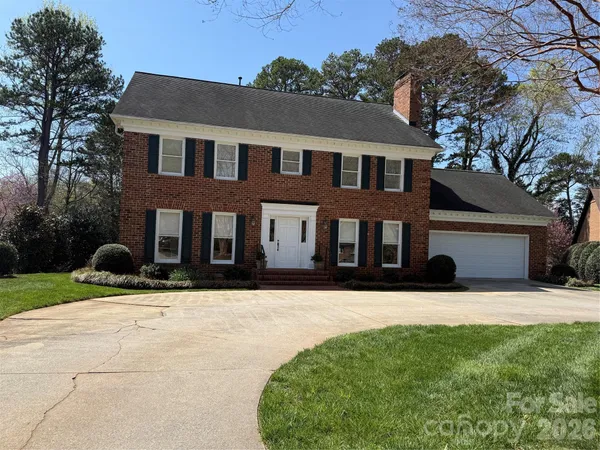 $515,000 | 1961 5th St Lane Northwest, Hickory, NC 28601