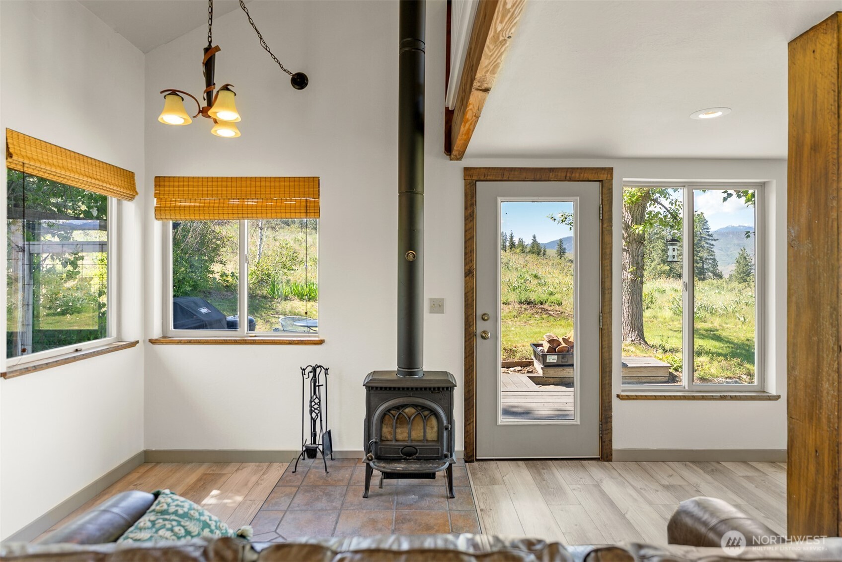 102 A Vintin Road Carlton, WA 98814 - Photo 5 of 40 Gallery Image 5
