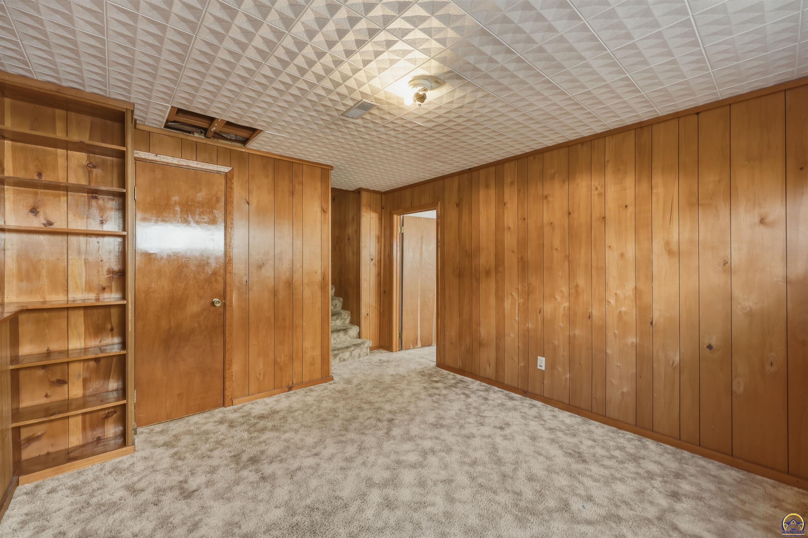 2836 Southwest Sunset Road Topeka, KS 66614 - Photo 13 of 25