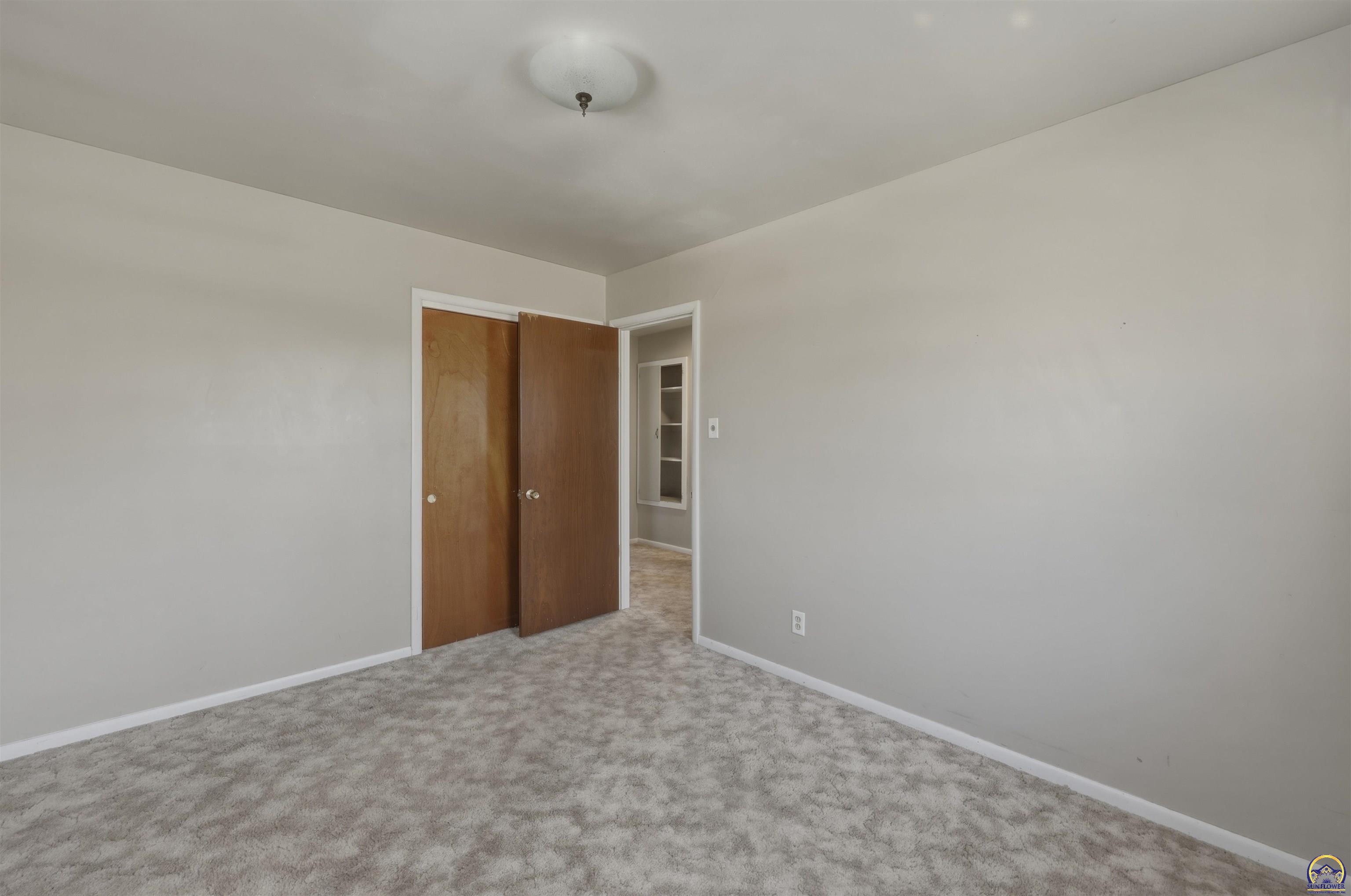 2836 Southwest Sunset Road Topeka, KS 66614 - Photo 21 of 25