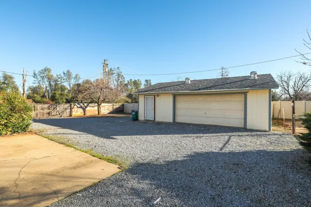 $380,000 | 17405 Maryann Lane, Anderson, CA 96007
