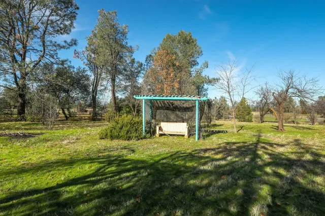 $380,000 | 17405 Maryann Lane, Anderson, CA 96007