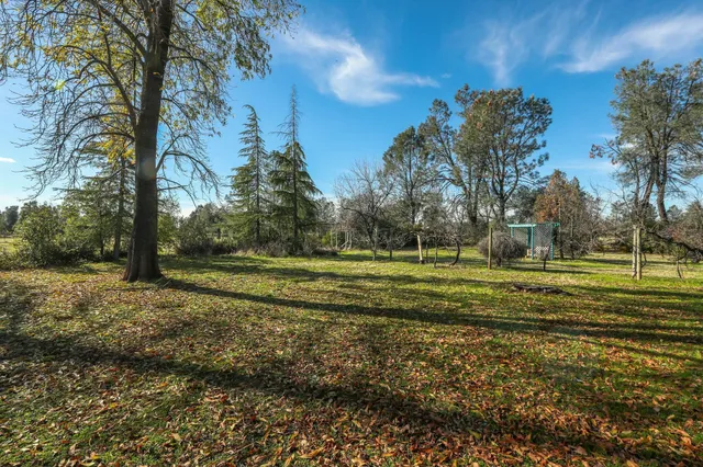 $380,000 | 17405 Maryann Lane, Anderson, CA 96007