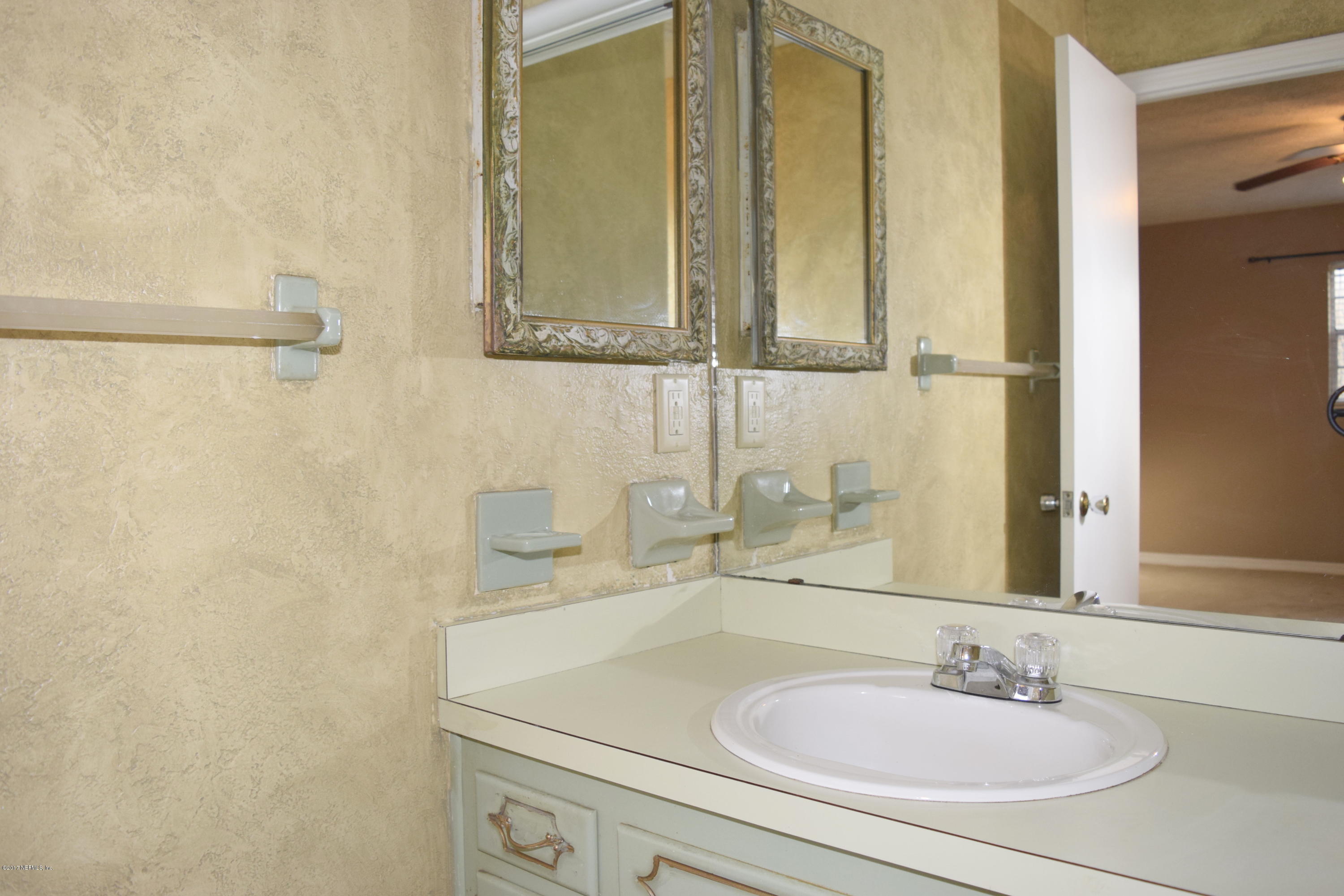 2930 Greenridge Road Orange Park, FL 32073 - Photo 43 of 52 master vanity