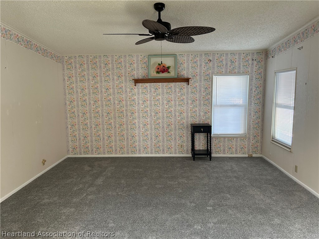 337 Hickory Ridge Drive Sebring, FL 33876 - Photo 11 of 48 a view of an empty room and window