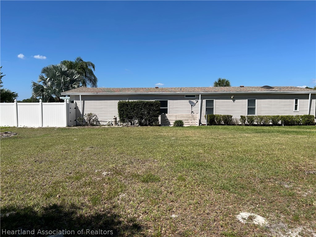 337 Hickory Ridge Drive Sebring, FL 33876 - Photo 5 of 48 a view of house with yard