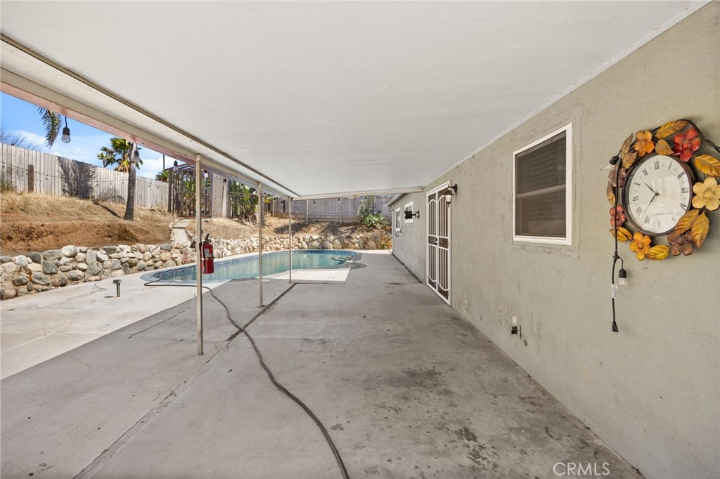 10937 Desert Sand Avenue Riverside, CA 92505 - Photo 34 of 46