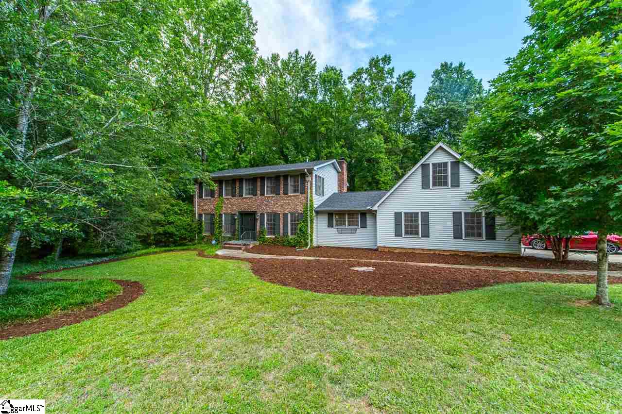 207 Ridgewood Street Easley, SC 29642 - Photo 1 of 20 Gallery Image 1