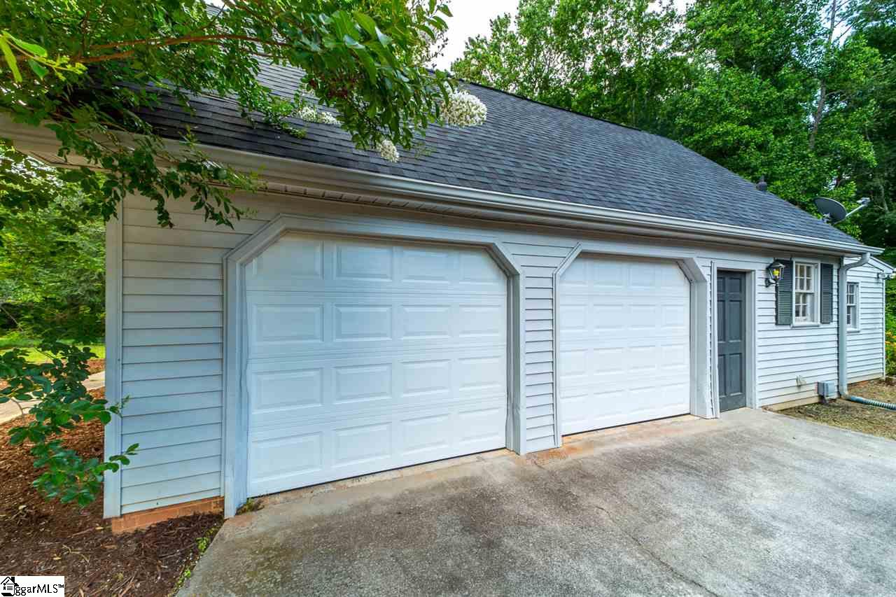 207 Ridgewood Street Easley, SC 29642 - Photo 2 of 20 Gallery Image 2