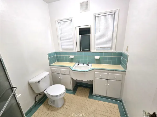 $1,795 | 146 North Hamilton Drive, Unit A, Beverly Hills, CA 90211