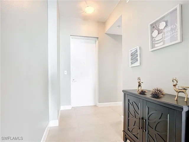 $3,000 | 3000 Oasis Grand Boulevard, Fort Myers, FL 33916