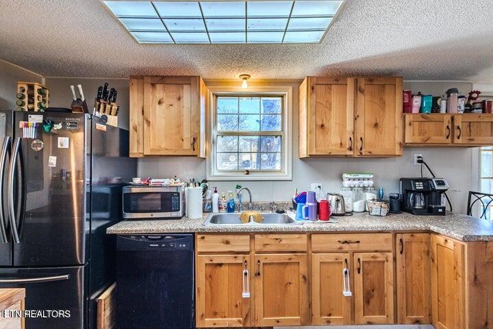 359 Depot Street Vonore, TN 37885 - Photo 6 of 19 Kitchen