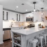 $4,215 | 219-29 South 18th Street, Unit 716, Philadelphia, PA 19103