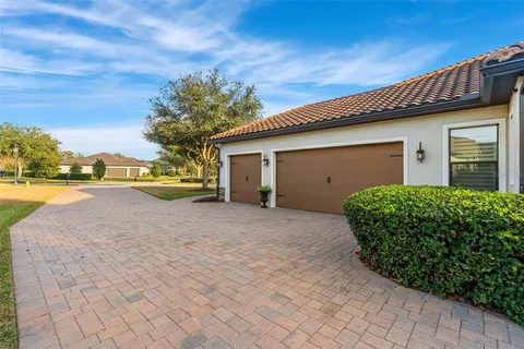 $975,000 | 25870 Crossings Bluff Lane, Sorrento, FL 32776